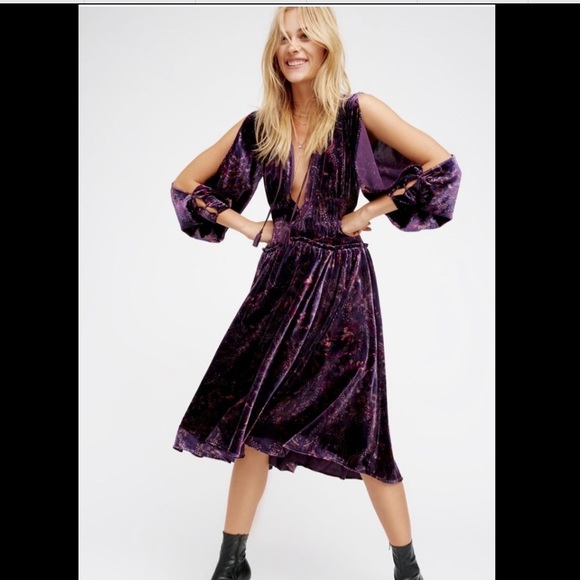 Free People Dresses & Skirts - Free People Printed Velvet Swing Bottom Dress 6